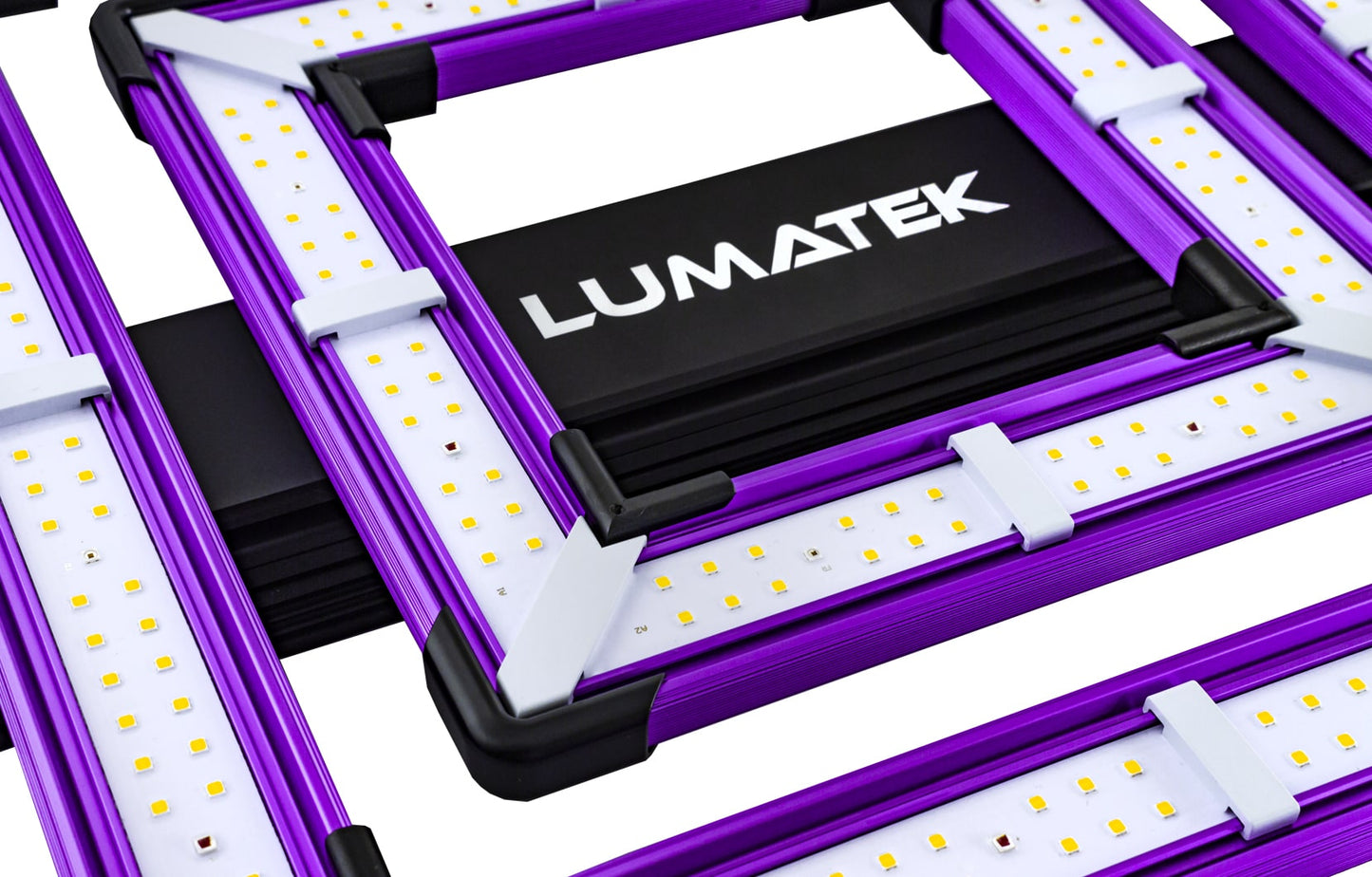 Lumatek Attis ATS PRO 200W 2,7 µmol/J LED-växtljus