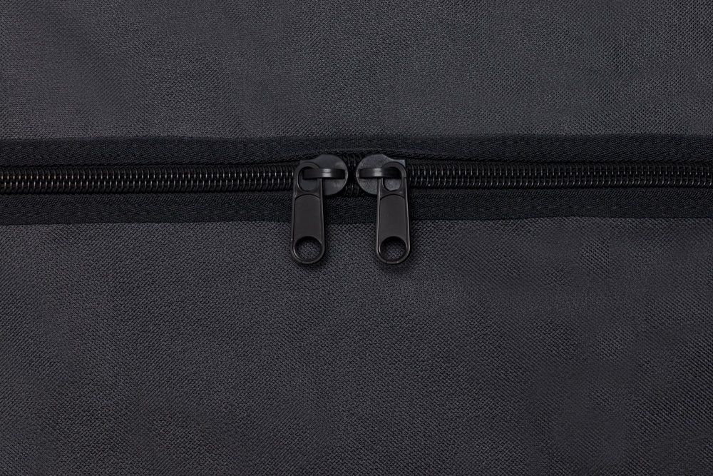 Vierkante kweektent voor gelijkmatige lichtspreiding / Square grow tent for even light spread / Quadratisches Growzelt für gleichmäßige Lichtverteilung