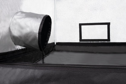 Grote kweektent voor meerdere LED lampen – Large grow tent for multiple LED lights – Große Growbox für mehrere LED Lampen